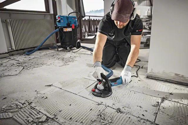 Bosch betongsliper GBR 15 CAG med skive og L-boksx
